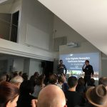 Rolf Arni und Lorenz Ramseyer eröffnen die Konferenz